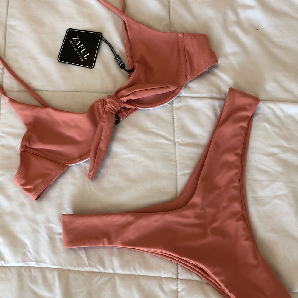 Sold - Picture 3 of 8